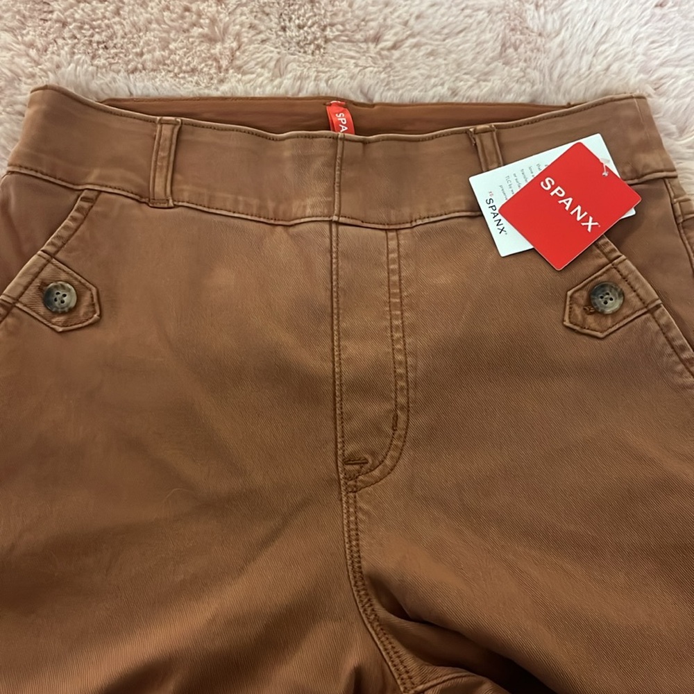 New - Picture 2 of 4